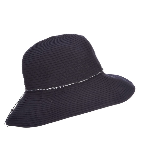 TOMMY BAHAMA, Shapeable Brim Packable Ribbon Bucket Hat, EUC - Picture 4 of 8